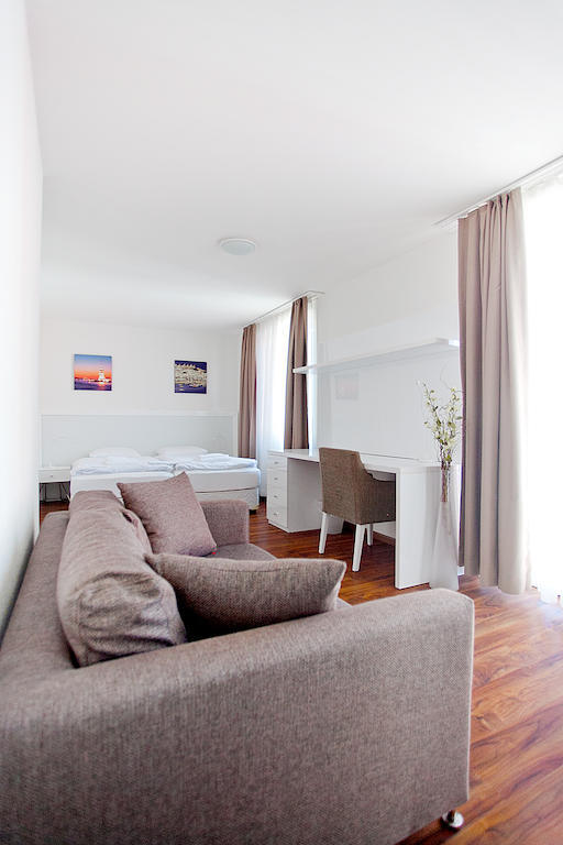 Premium Apartments By Livingdowntown Zurich Bagian luar foto