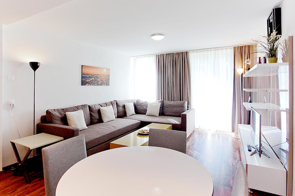 Premium Apartments By Livingdowntown Zurich Bagian luar foto