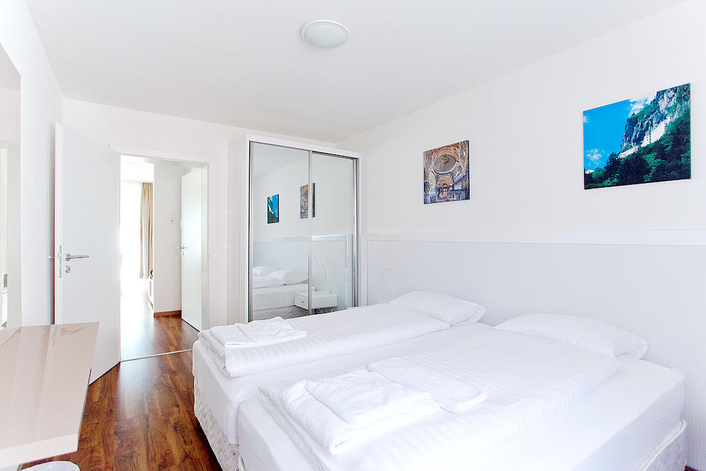 Premium Apartments By Livingdowntown Zurich Bagian luar foto