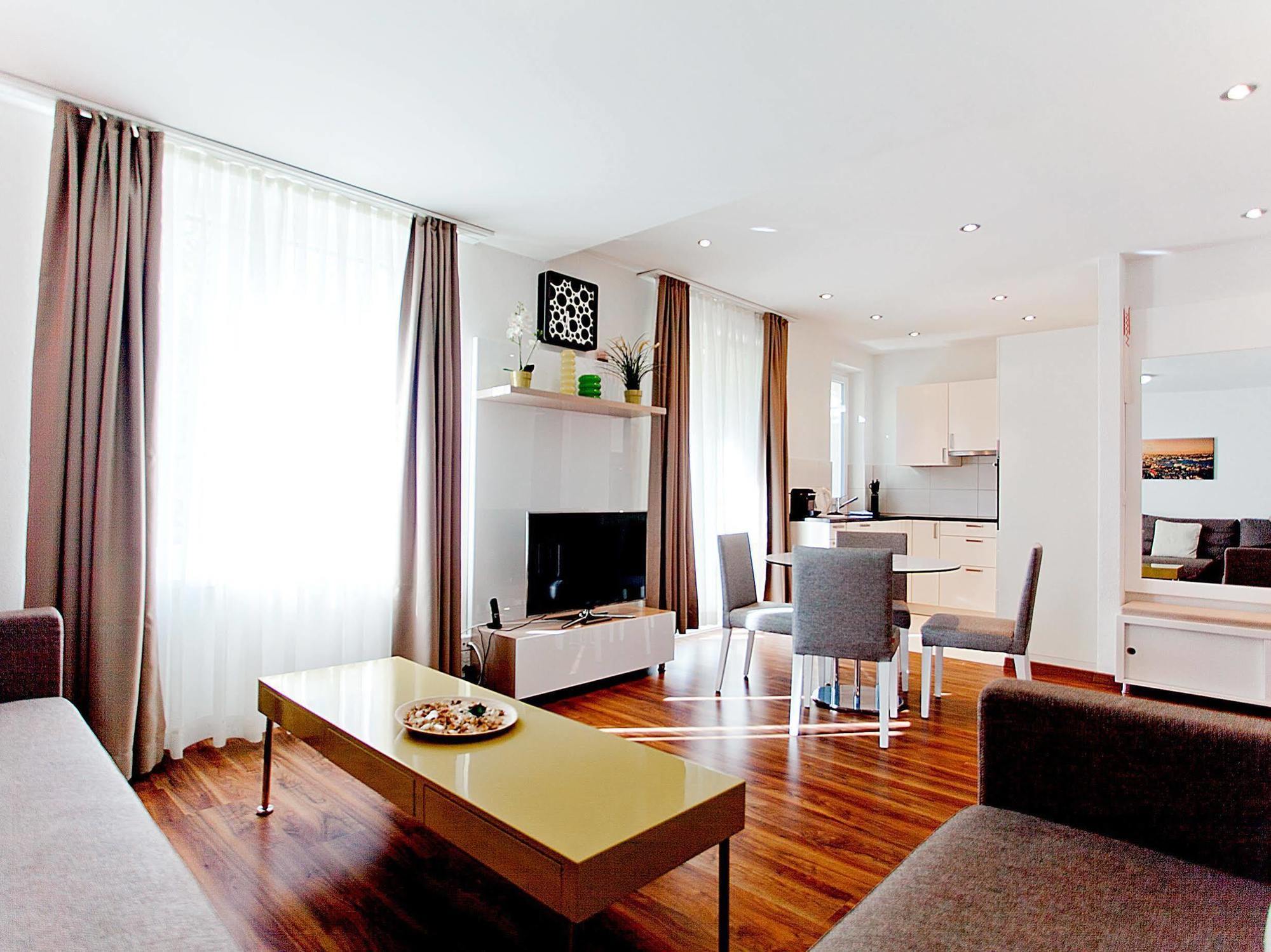 Premium Apartments By Livingdowntown Zurich Bagian luar foto