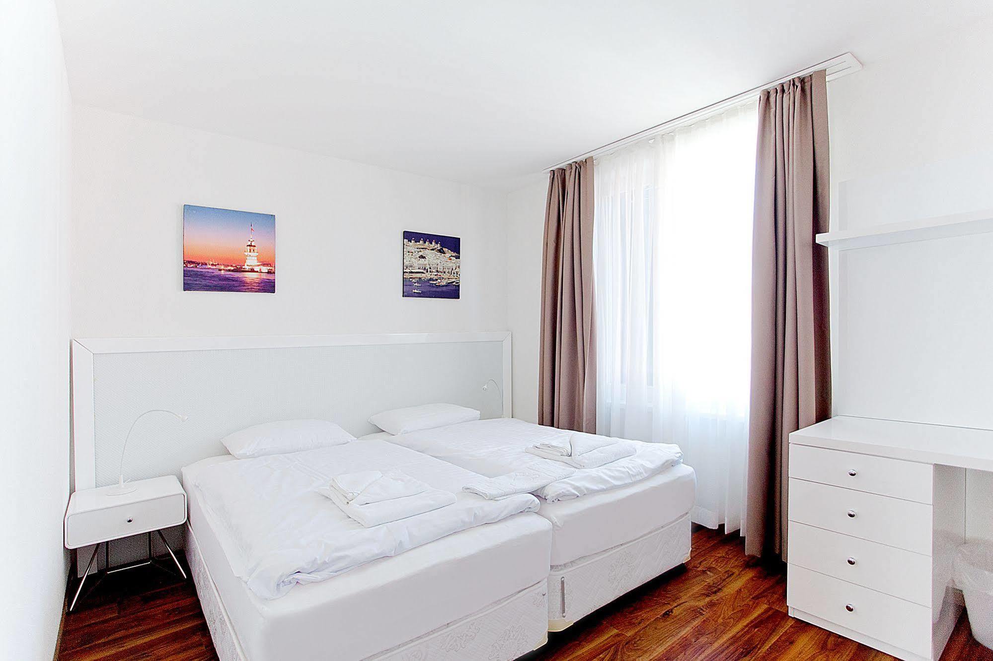 Premium Apartments By Livingdowntown Zurich Bagian luar foto